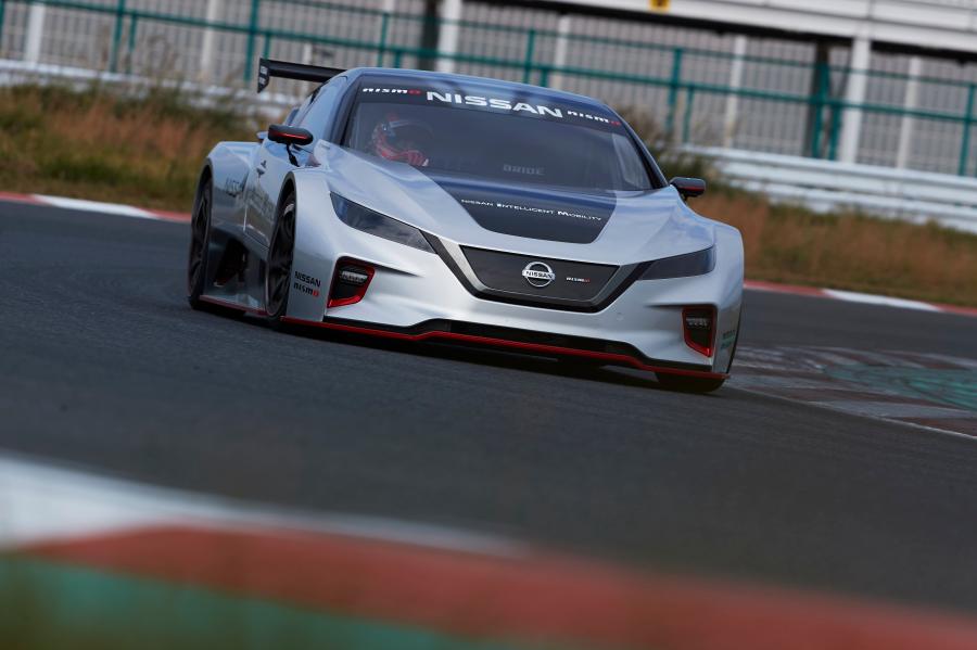  Nissan Leaf Nismo RC 2019 года  (фото 8 из 48)